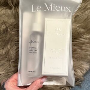 Le Mieux Iso-Cell Recovery Solution and Hyaluronic Serum Set